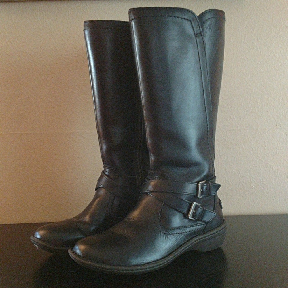 UGG Australia Rosen Leather Boots